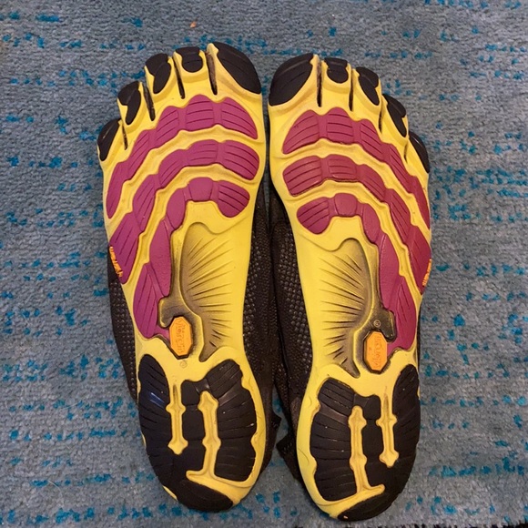 Vibram running FiveFinger - Picture 3 of 7
